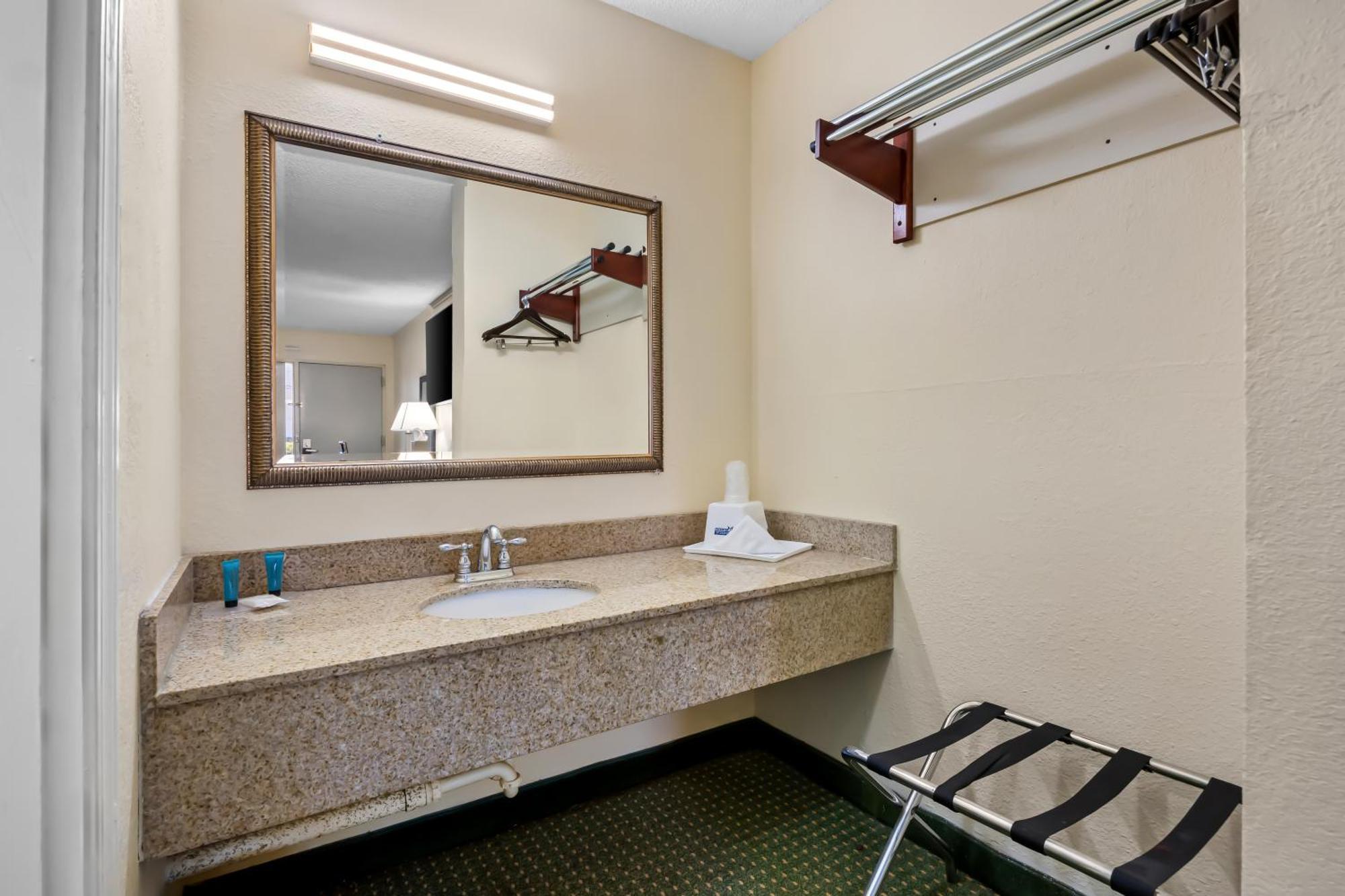 America'S Best Value Inn-Колумбия Екстериор снимка